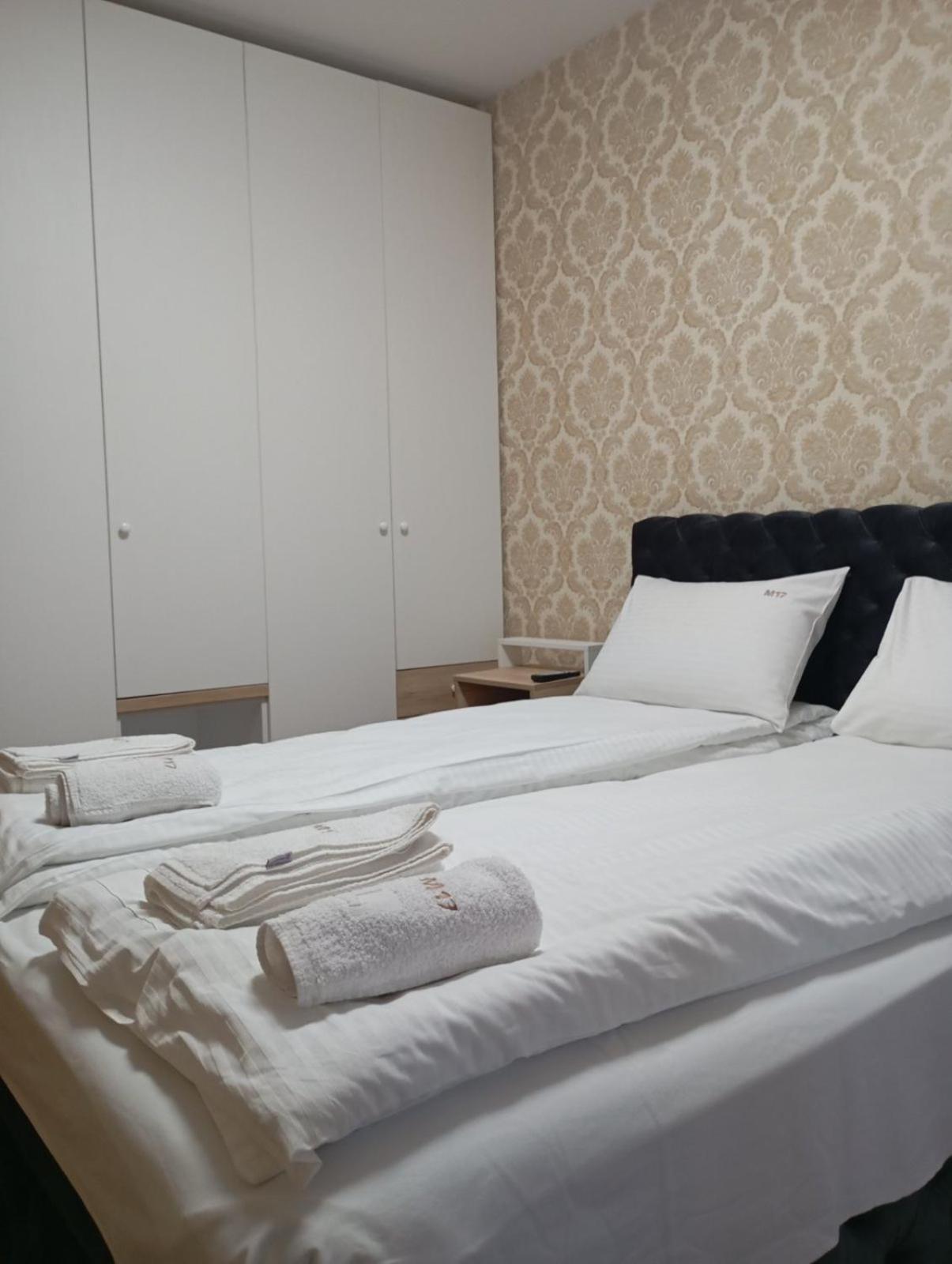 Merlin Apartmani, *